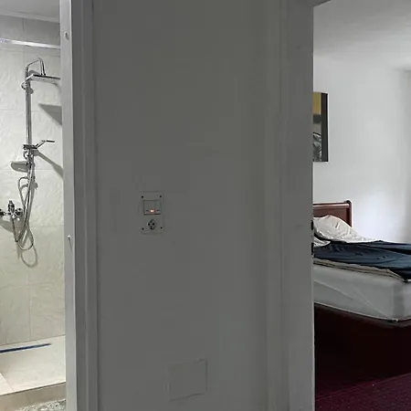 Apartment 3a