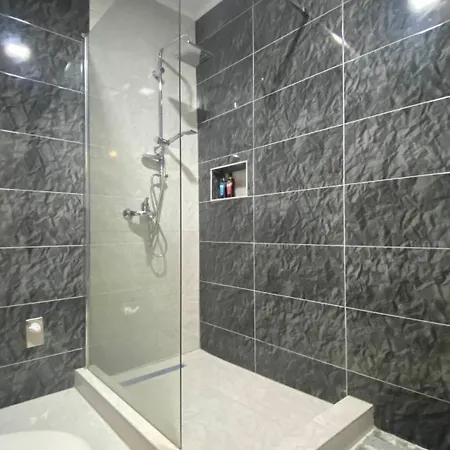 Apartment 3a *